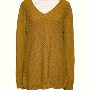Sonoma women's size Medium Gold basket weave knit V-neck long sleeve sweater